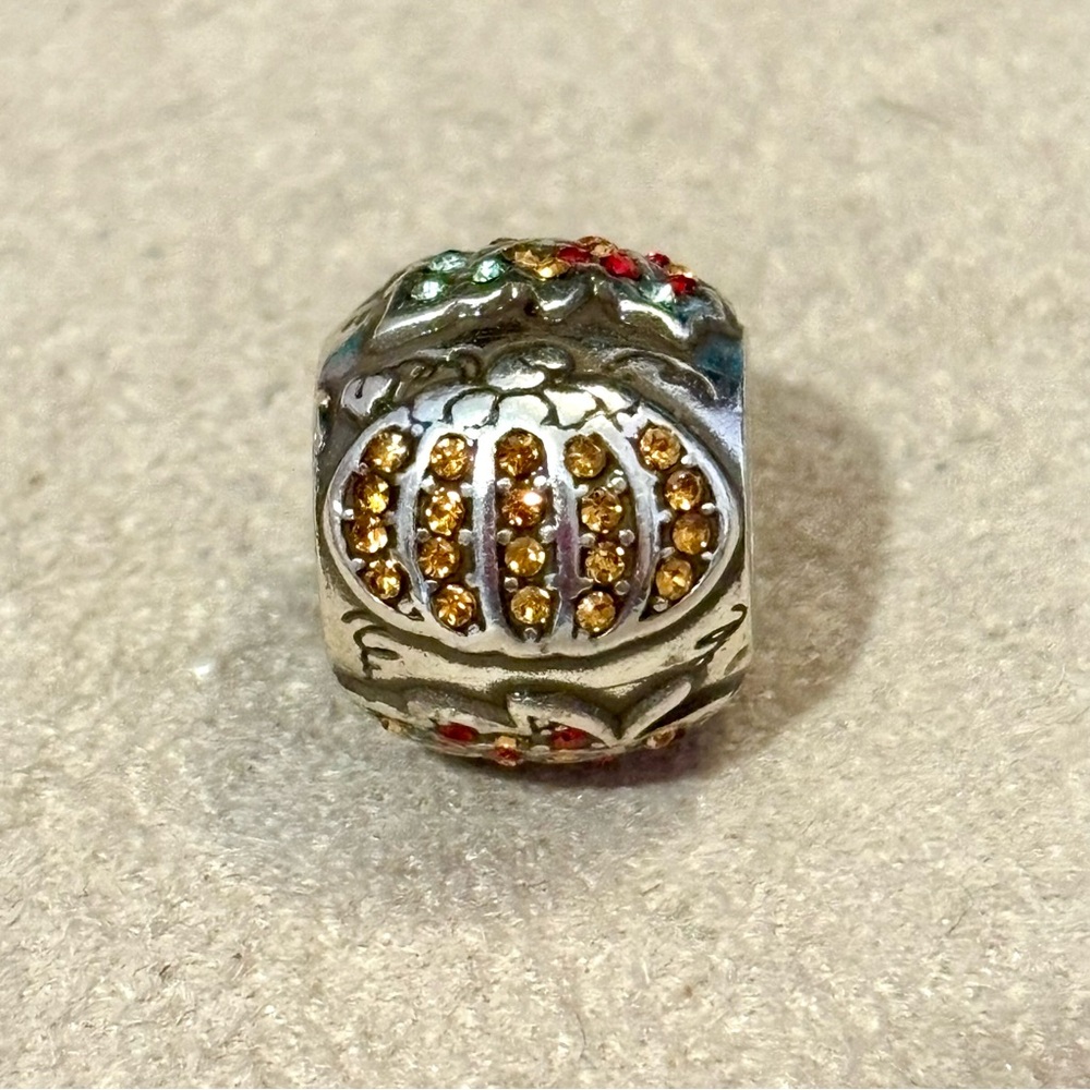 🍁Listing 🆕 Brighton Autumn Spirit bead Leaves & pumpkins Red & orange crystals